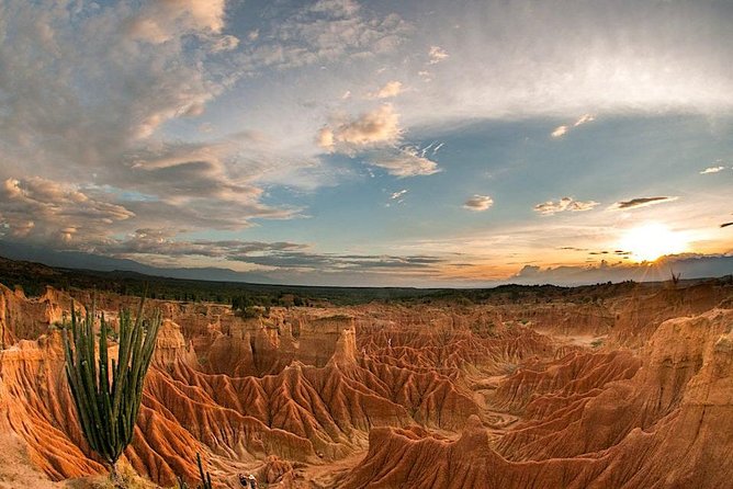 2-Day Private Tour to the Tatacoa Desert from Bogotá – Astronomy - Astronomical Observatory Tatacoa, learning what you are actually seeing