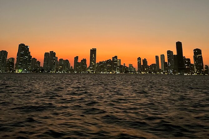 2 hrs Tour in Cartagena Bay with Sunset View - Key Things I’d Watch For
