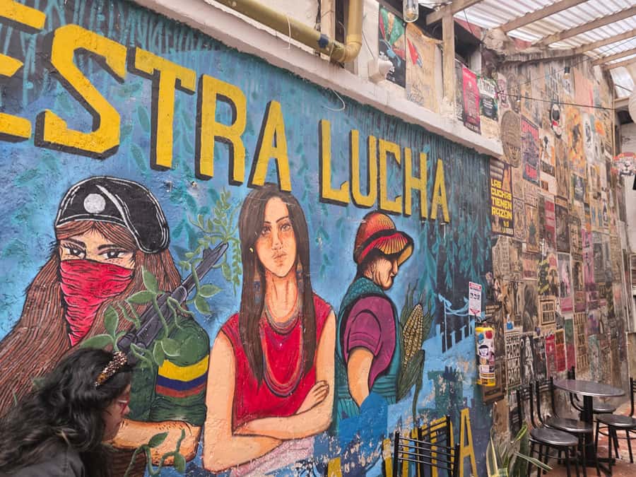 3-in-1 Panoramic city tour Bogotá-beyond the traditional - San Felipe art district, the short walk that actually teaches you how to look