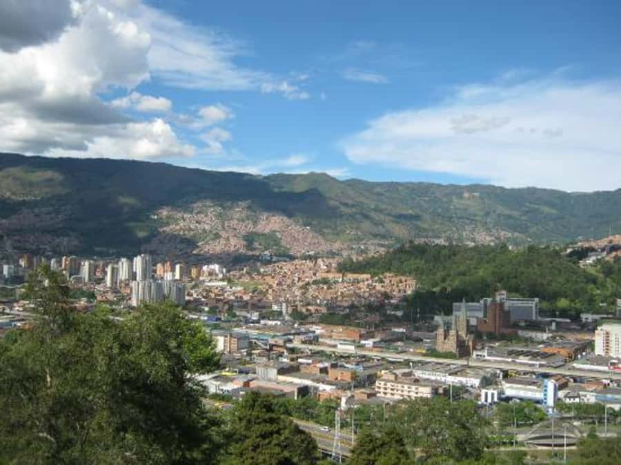 4-Hour Medellin, Envigado & Sabaneta Three County Tour - Sabaneta’s famous plaza, movies, and oversized buñuelos