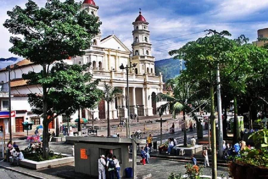 4-Hour Medellin, Envigado & Sabaneta Three County Tour - What the guide experience is really like (and why it matters)
