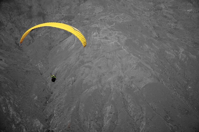 4-hour Paragliding Adventure from Bogota - Landing, Options for Photos, and the Buzz Back on Earth
