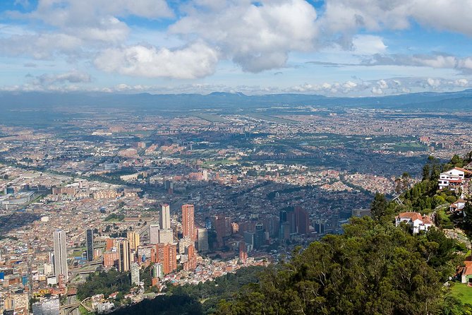 6-hour private city tour of Bogotá - Teatro Colón and the Neighborhood Culture Stops That Break Up the Walking