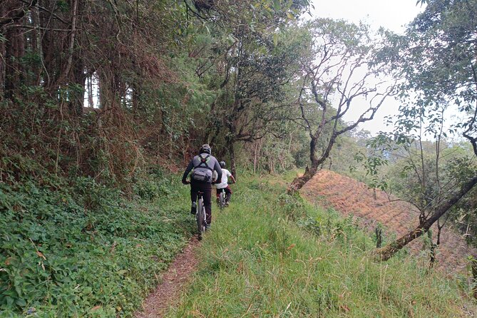 8-Days Private Enduro Mountain Bike Tour in Colombia - Pan de Azúcar in Medellín: climbs, descents, and big views