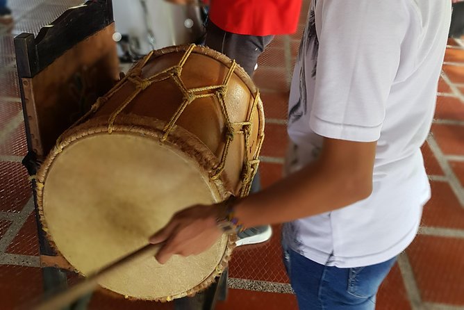 A day as a Caribbean artist - Meeting Up Easy: Pickup, Drop-off, and the 4-Hour Flow