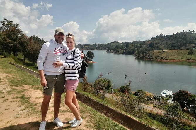 Amazing Private Guatape Tour + Boat Ride + Helicopter & Rock - A Quick, Clever Stop: Replica del Viejo Peñol
