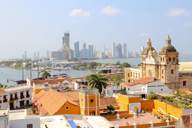 An essential Colombian Tour to Bogota, Medellin and Cartagena 8-Day - Barú and the Rosario Islands: Playa Tranquila, aquarium, and a boat ride