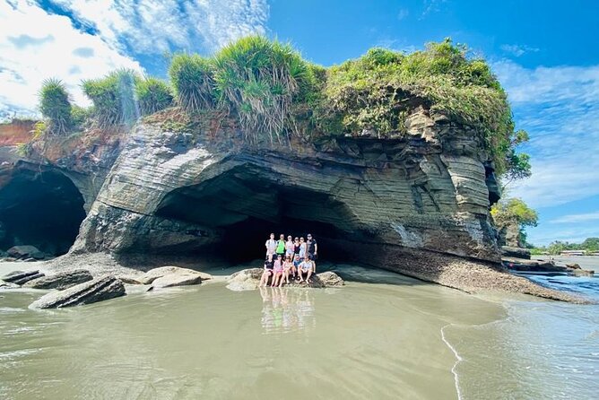 Bahía Málaga: Humpback Whale Watching in Cali - Colombia - Stop 2 in Juanchaco: the beach base with seafood and local flavor