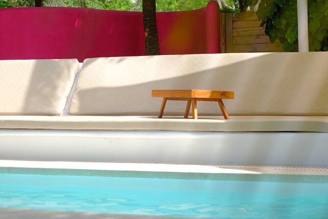 Beach Day at The Pink Mango, just 10 mins from town. - Timing tips and the one snag to plan for