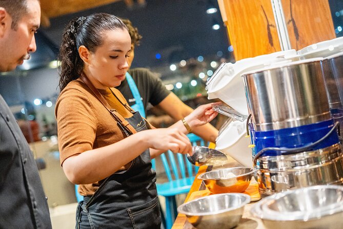 Bean to Bar Chocolate Making Experience - by Lunático Experience - What you take home: the best souvenir is the bar you made
