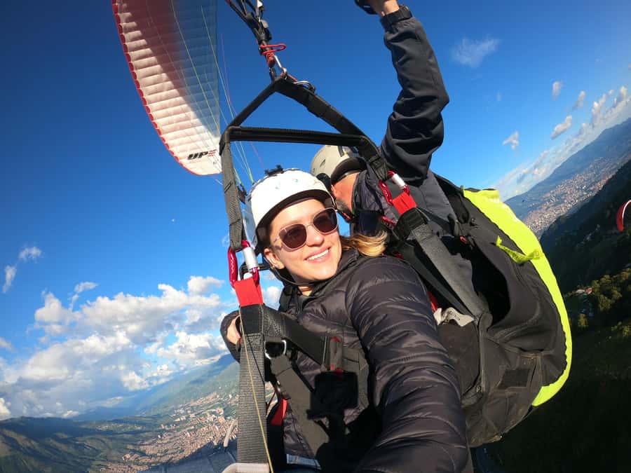 Bello: Paragliding in Medellín - From San Félix up to a Medellín overview you can’t fake