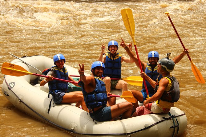 BEST White Rafting in Colombia Suarez 4/5 - Gear Up and Get Trained Before the First Rapid