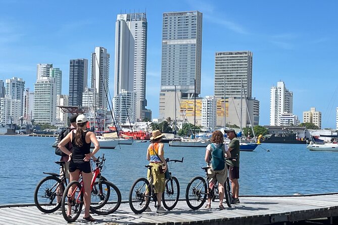 BICYCLE TOUR AND LUNCH AT SPOT FAVORITE OF ANTHONY BOURDAIN - Key highlights you will feel right away