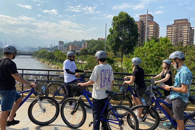 Bike City Tour Medellin With Snack and Organic Coffee - Stops 3 and 4: La Alpujarra and Plaza Cisneros for the city-center story