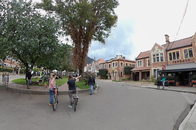 Bike Tour in Bogota - Meeting point at Cra. 17 #106-35, and how to plan your timing