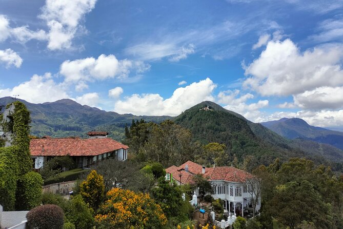 Birdwatching at Monserrate Bogotá 4H - Choosing the Best Time: Why Early Usually Wins Here