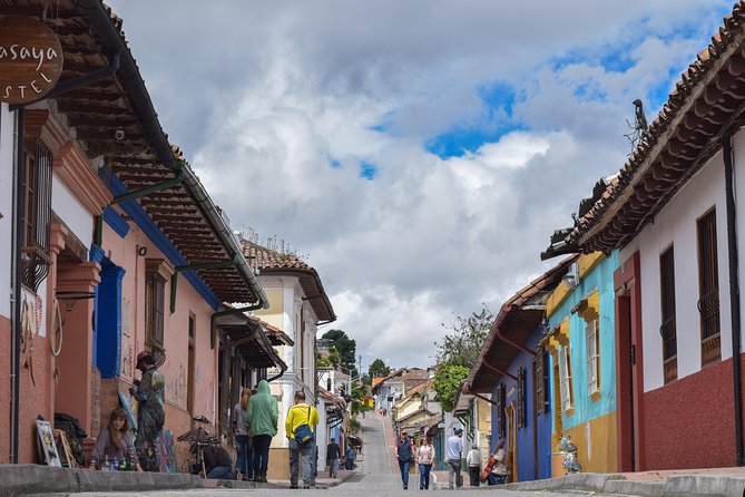 Bogota City Tour – 4 Hours - Private car comfort, guide support, and what to expect on rainy days