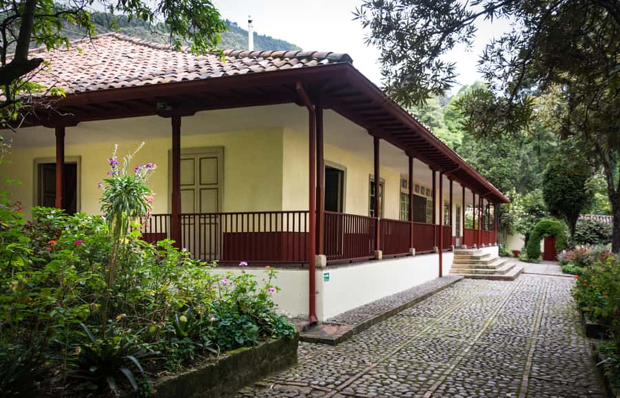 Bogotá: City Tour with Monserrate Hill, transfers and guide - Price and Value: What You Get for Around $73