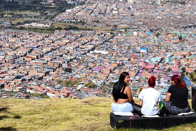 Bogotá: El Paraíso Favela Tour with Cable Car-CIUDAD BOLIVAR - From Gold Museum to Portal del Tunal: how the day starts