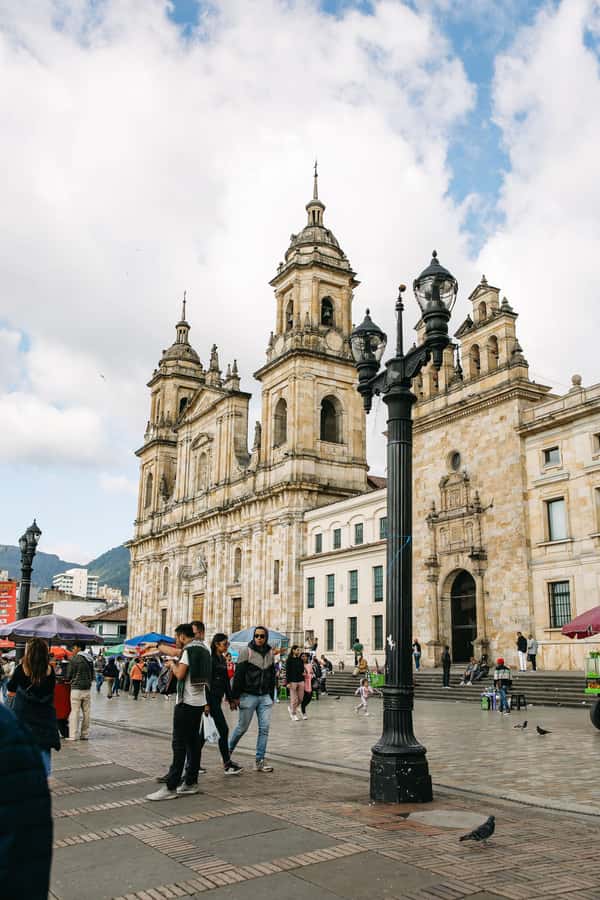 Bogotá: Express Tour with Private Guide and Transportation - Price and logistics: is $72 per person good value?