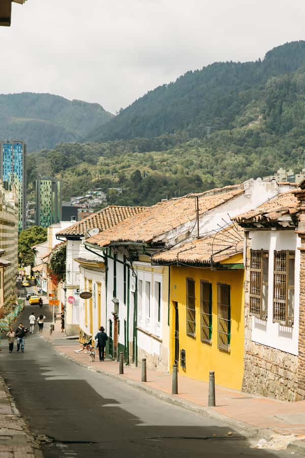 Bogotá: Express Tour with Private Guide and Transportation - Museo del Oro in 50 minutes: pre-Hispanic gold with context