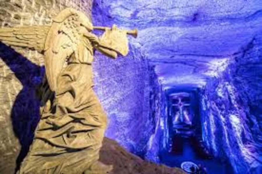 BOGOTA: From the Clouds to the Earth, Tour to Monserrate and the Salt Cathedral - Time, pacing, and why this itinerary works