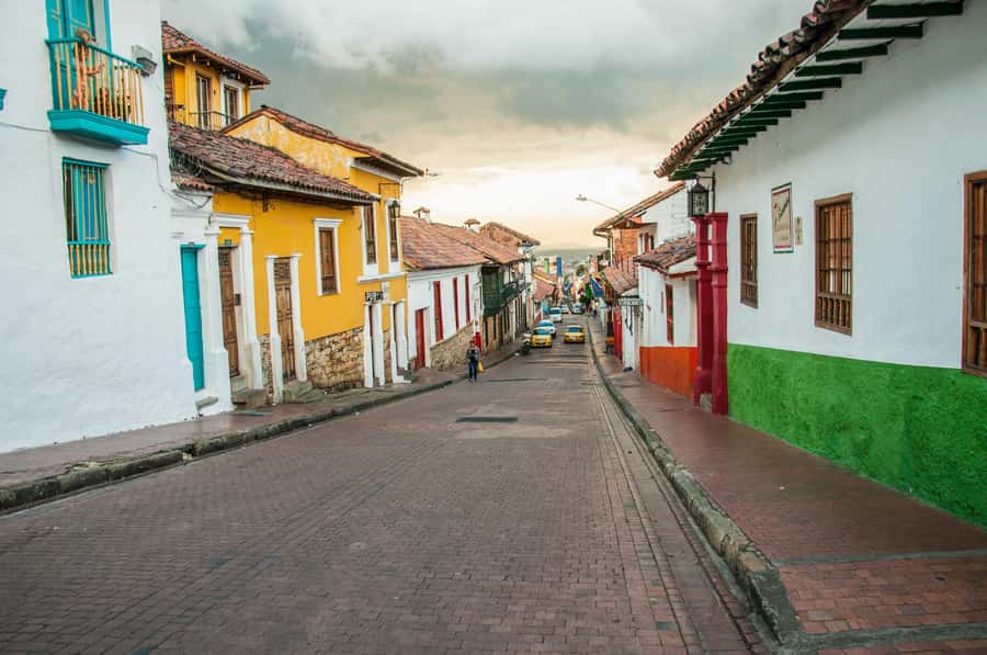 Bogotá: Grand City Tour with Monserrate, Usaquén and Lunch - Gold Museum stop via the San Francisco River route