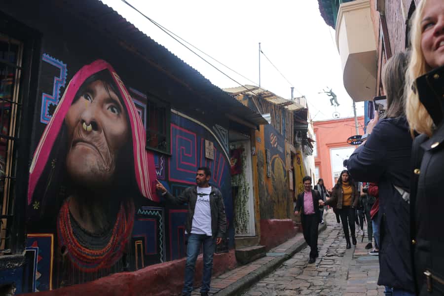 Bogotá: Guided La Candelaria Walking Tour - Street Art Alleys: Where Bogotá’s Modern Voice Shows Up