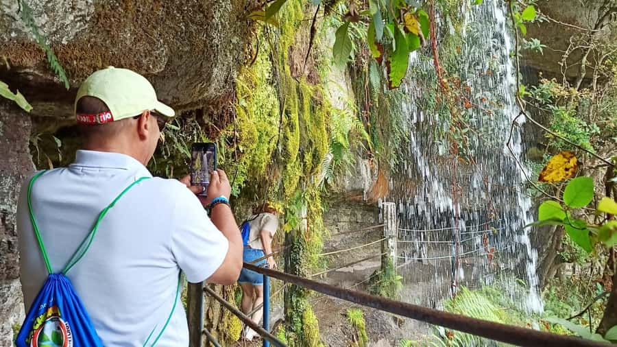 Bogota: La Chorrera Waterfall Guided Hike and Guadalupe Hill - La Chorrera Natural Park hike: cloud-forest walking with misty drama