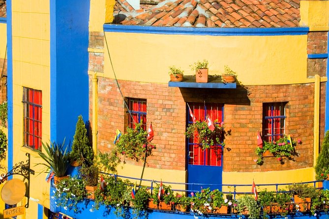 Bogotá Layover: Private 4-6 Hour Flexible City Tour - Turning an El Dorado layover into a real day