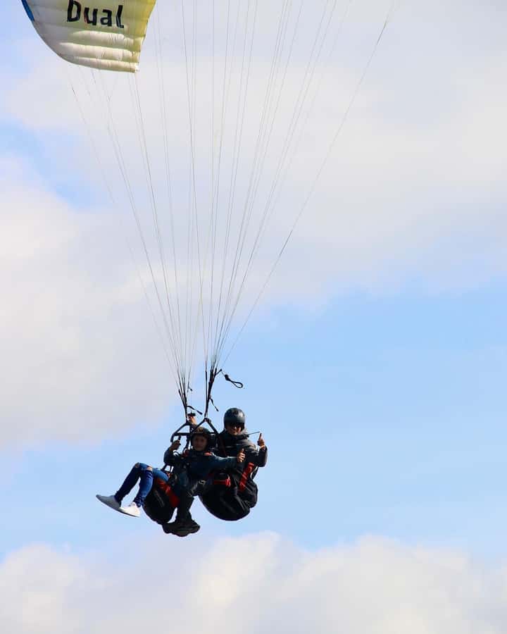 Bogota: Paragliding activity in La Calera with transfers - The flight over Tomine Reservoir: adrenaline with a side of calm