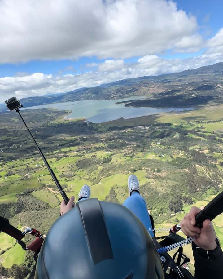 Bogota: Paragliding Flight Ticket in Guatavita - Two starting options: Guatavita paragliding vs La Calera parasailing
