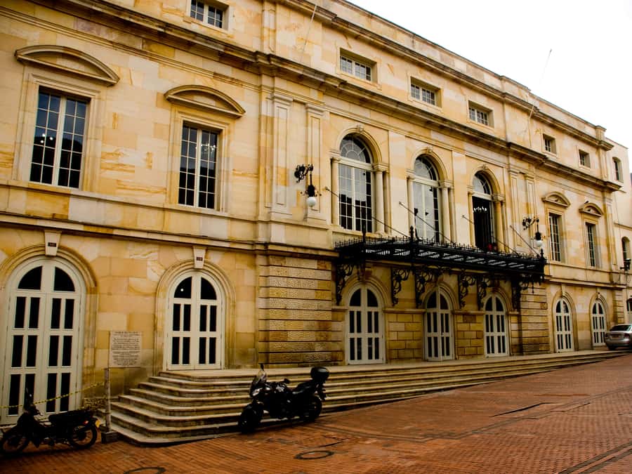 Bogotá: Private Candelaria Walking Tour with Gold Museum - FAQ