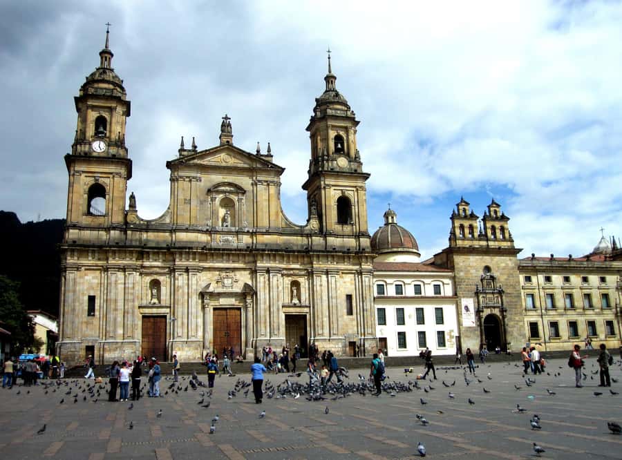 Bogotá: Private Candelaria Walking Tour with Gold Museum - The Botero Museum art stop: a fast way to get oriented