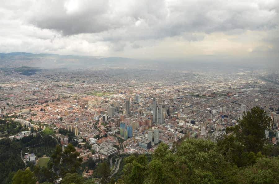 Bogotá: Private Guided Tour with Monserrate & La Candelaria - Key highlights worth your attention
