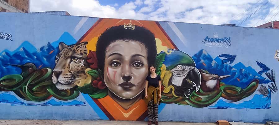 Bogotá´s Barrios: El Paraíso Favela Tour with Cable Car - Meeting community leaders: history, progress, and what change actually looks like
