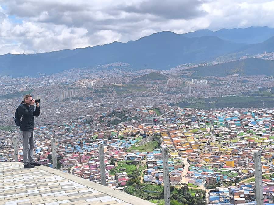Bogotá´s Barrios: El Paraíso Favela Tour with Cable Car - Price and value: why $78 can feel like a bargain