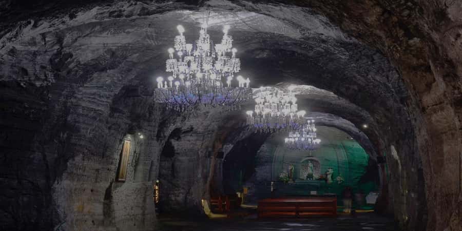 Bogotá: Salt Cathedral and Andrés Carne de res tour! - Guides and Service: What I’d Watch For