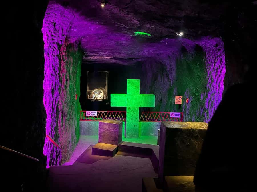 Bogota: Salt Cathedral of Zipaquira Private daily Trip - Touring the cathedral for maximum wow (without getting rushed)