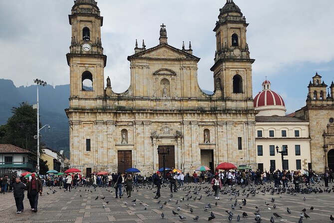 Bogota Tour, Monserrate, Museums and Local Art with Transportation - How this Bogotá route really works (4 to 6 hours)