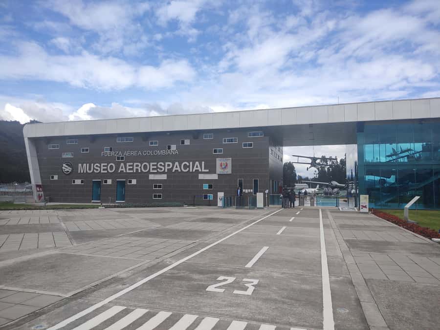 BOGOTA: Tour of Jaime Duque Park, Zoo, and Aerospace Museum - Avenue of Monuments: replicas you’ll actually understand