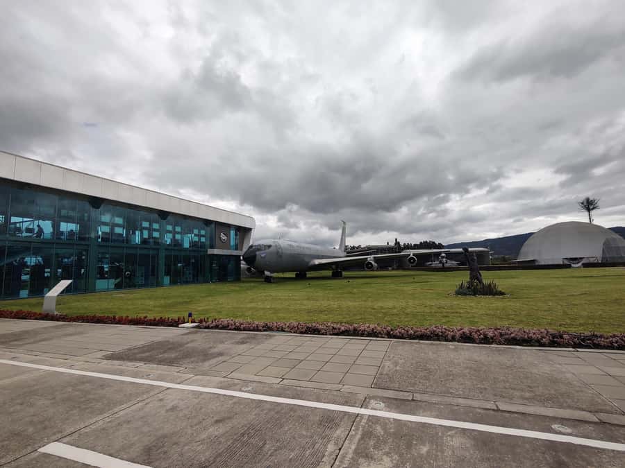 BOGOTA: Tour of Jaime Duque Park, Zoo, and Aerospace Museum - Theater show: why the schedule break helps families