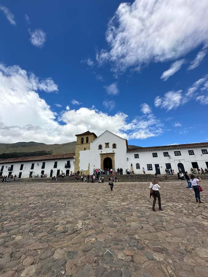 Bogota: Tour to villa de Leyva raquira casa terracota & more - Who you might get as your guide, and why it matters