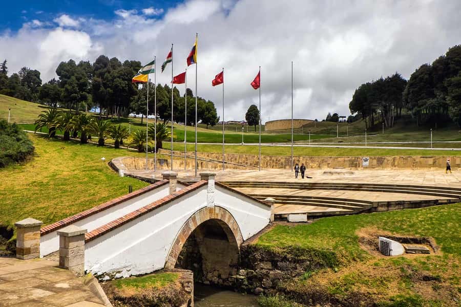 Bogotá: Villa de Leyva Full-Day Tour with Meals - Villa de Leyva on foot: cobblestones, colonial edges, and real free time