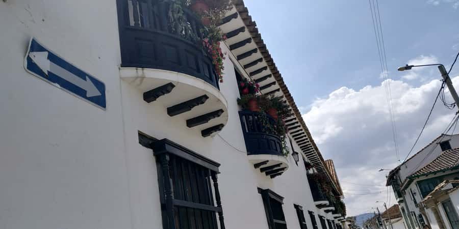 Bogotá: Villa de Leyva Full-Day Tour with Meals - Fossils in a timed stop: what the Paleontological Museum gives you
