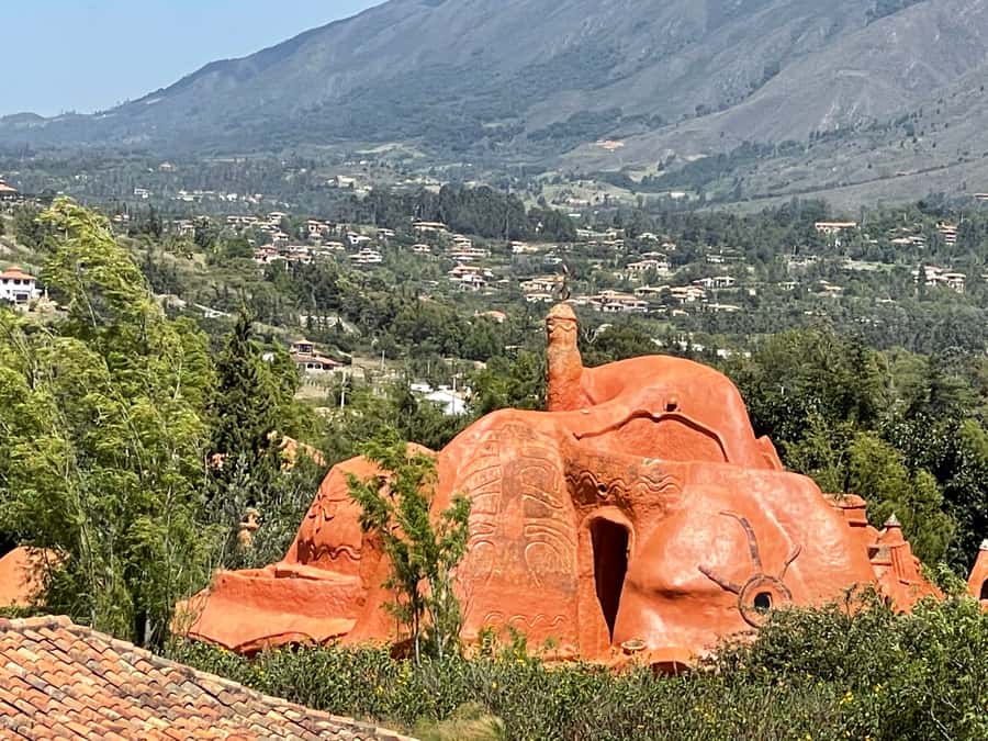 Bogotá: Villa de Leyva Full-Day Tour with Meals - Raquira pottery and the Terracotta House: craft you can see up close