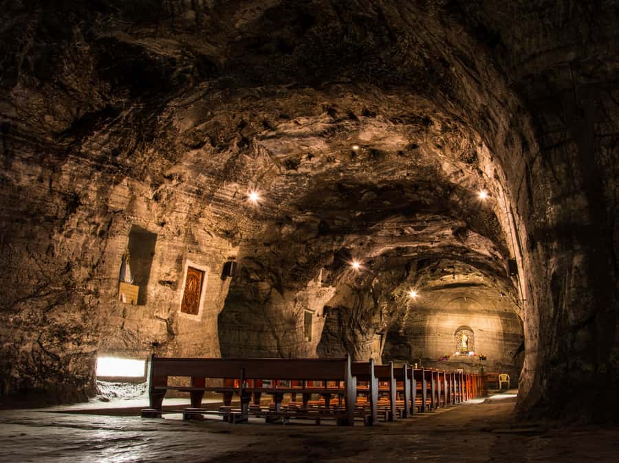Bogotá: Zipaquirá Salt Cathedral, with tickets and guide - Inside the Salt Cathedral: 14 stations, dome, and the central cross