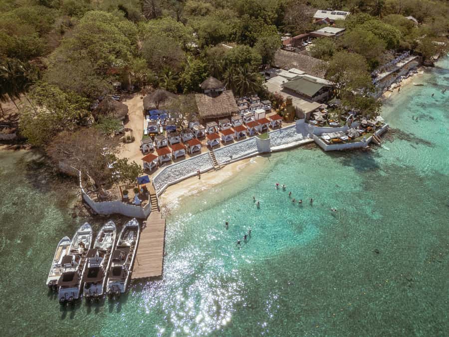 BORA BORA AREA CLUB - Lunch at the club: six real options, not just a plate and a hope