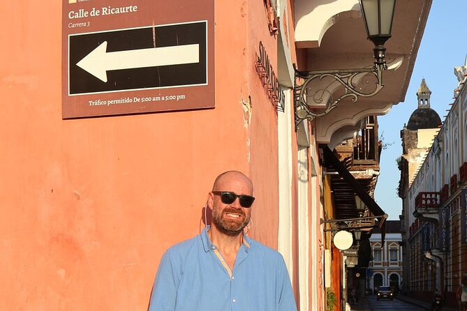 Cafe Route Flavors and Culture of the Old City: Walking tour - Centro Histórico for one hour: walls, colonial streets, and clear direction