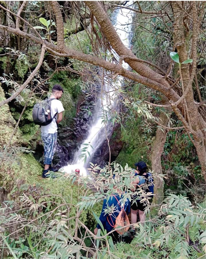 Cali: Cali River Waterfall and Great River Pools Tour - Charco El Recodo: a calm start with swimming vibes